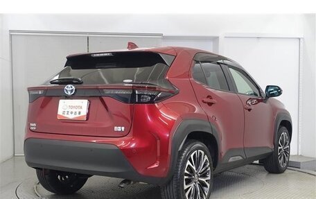 Toyota Yaris Cross, 2023 год, 1 550 000 рублей, 3 фотография