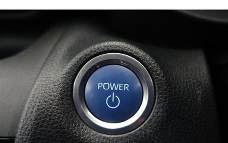 Toyota Yaris Cross, 2023 год, 1 550 000 рублей, 10 фотография