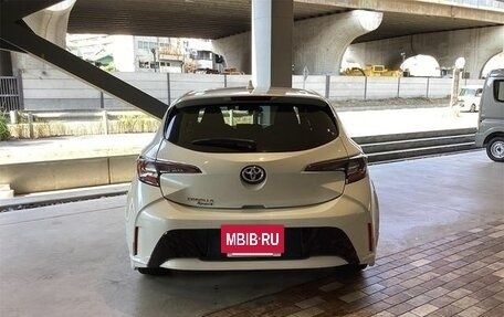 Toyota Corolla, 2022 год, 1 415 000 рублей, 5 фотография