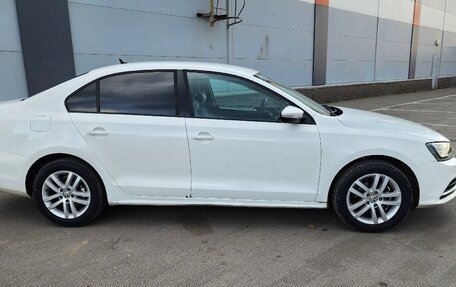 Volkswagen Jetta VI, 2015 год, 870 000 рублей, 3 фотография