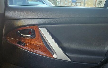 Toyota Camry, 2009 год, 1 130 000 рублей, 20 фотография