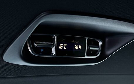 Mercedes-Benz V-Класс, 2026 год, 16 990 000 рублей, 35 фотография