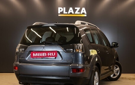 Mitsubishi Outlander III рестайлинг 3, 2010 год, 1 050 000 рублей, 4 фотография