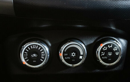 Mitsubishi Outlander III рестайлинг 3, 2010 год, 1 050 000 рублей, 17 фотография