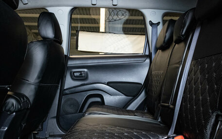 Mitsubishi Outlander III рестайлинг 3, 2010 год, 1 050 000 рублей, 10 фотография