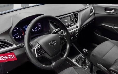 Hyundai Solaris II рестайлинг, 2017 год, 1 250 000 рублей, 6 фотография