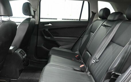 Volkswagen Tiguan II, 2021 год, 3 069 900 рублей, 10 фотография