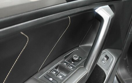 Volkswagen Tiguan II, 2021 год, 3 069 900 рублей, 20 фотография