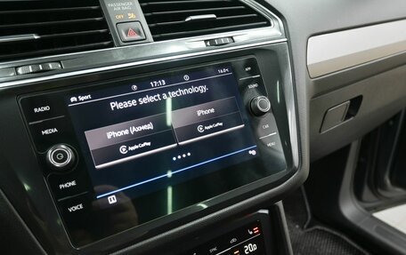 Volkswagen Tiguan II, 2021 год, 3 069 900 рублей, 16 фотография