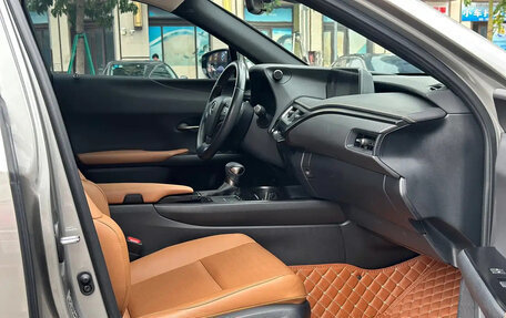 Lexus UX I, 2023 год, 2 335 000 рублей, 17 фотография