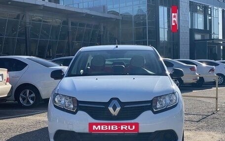Renault Logan II, 2018 год, 830 000 рублей, 2 фотография