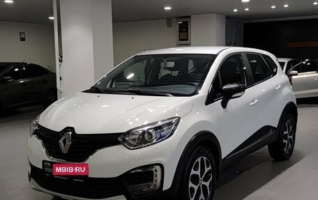 Renault Kaptur I рестайлинг, 2017 год, 945 000 рублей, 1 фотография