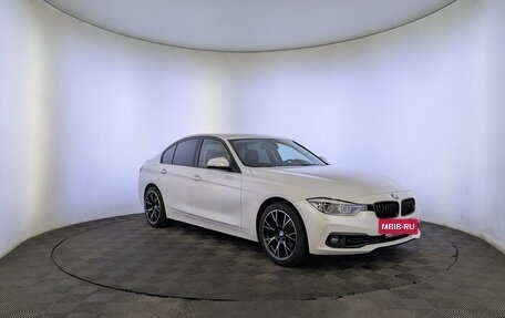 BMW 3 серия, 2017 год, 1 930 000 рублей, 3 фотография