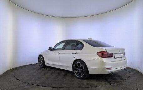BMW 3 серия, 2017 год, 1 930 000 рублей, 7 фотография