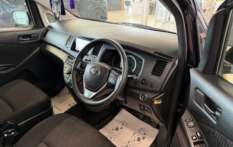 Toyota ISis I, 2012 год, 1 299 000 рублей, 10 фотография