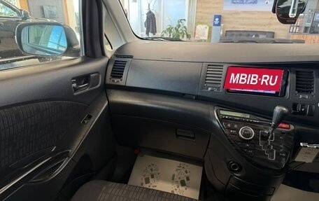 Toyota ISis I, 2012 год, 1 299 000 рублей, 14 фотография