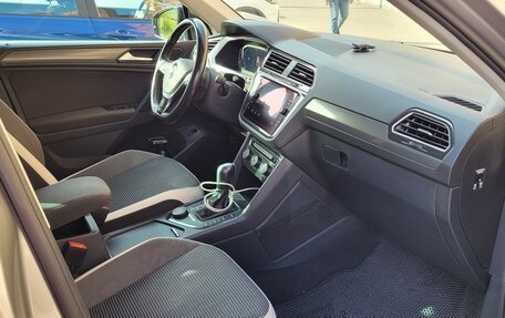 Volkswagen Tiguan II, 2020 год, 2 560 000 рублей, 11 фотография