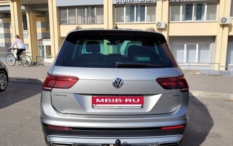 Volkswagen Tiguan II, 2020 год, 2 560 000 рублей, 6 фотография