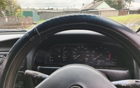 Nissan Primera II рестайлинг, 1992 год, 220 000 рублей, 3 фотография