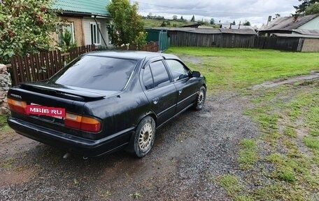 Nissan Primera II рестайлинг, 1992 год, 220 000 рублей, 8 фотография