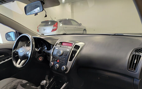KIA cee'd I рестайлинг, 2011 год, 410 000 рублей, 11 фотография