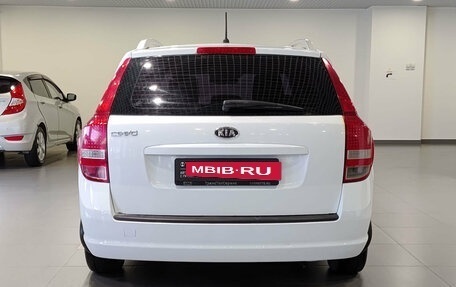KIA cee'd I рестайлинг, 2011 год, 410 000 рублей, 6 фотография