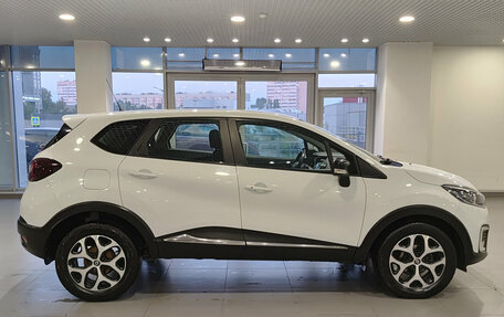Renault Kaptur I рестайлинг, 2017 год, 945 000 рублей, 4 фотография