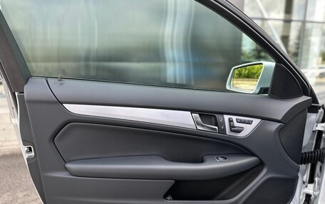 Mercedes-Benz C-Класс, 2011 год, 2 190 000 рублей, 10 фотография