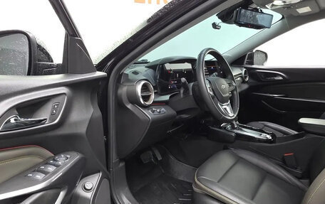 Chevrolet Trax, 2023 год, 2 200 000 рублей, 15 фотография
