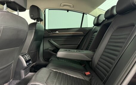 Volkswagen Passat B8 рестайлинг, 2016 год, 2 050 000 рублей, 18 фотография