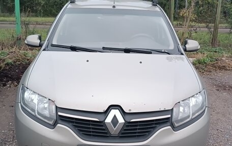 Renault Logan II, 2014 год, 570 000 рублей, 1 фотография