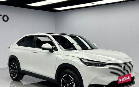 Honda Vezel, 2023 год, 1 390 000 рублей, 1 фотография