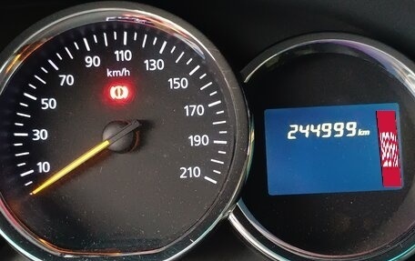 Renault Logan II, 2014 год, 570 000 рублей, 11 фотография