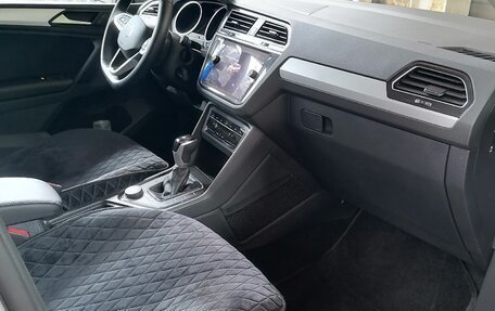 Volkswagen Tiguan II, 2021 год, 3 136 000 рублей, 15 фотография