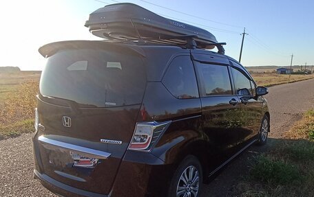 Honda Freed I, 2011 год, 1 200 000 рублей, 6 фотография