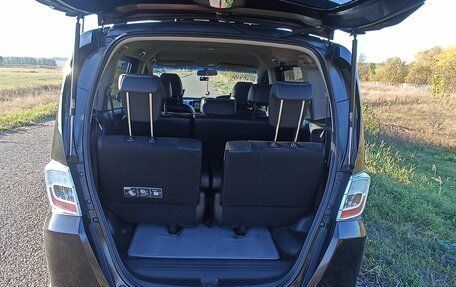 Honda Freed I, 2011 год, 1 200 000 рублей, 4 фотография