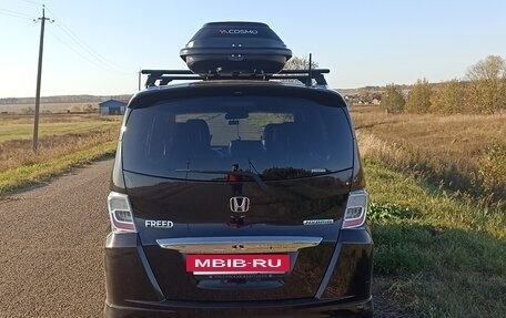 Honda Freed I, 2011 год, 1 200 000 рублей, 7 фотография
