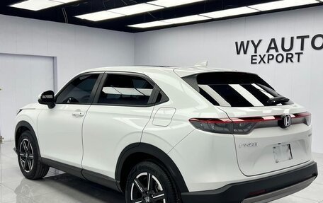 Honda Vezel, 2023 год, 1 390 000 рублей, 4 фотография
