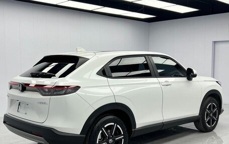 Honda Vezel, 2023 год, 1 390 000 рублей, 5 фотография