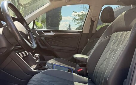 Volkswagen Tiguan II, 2023 год, 2 401 864 рублей, 7 фотография