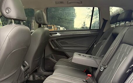 Volkswagen Tiguan II, 2023 год, 2 401 864 рублей, 8 фотография