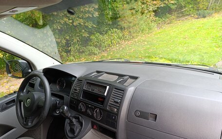 Volkswagen Transporter T5 рестайлинг, 2010 год, 1 200 000 рублей, 22 фотография