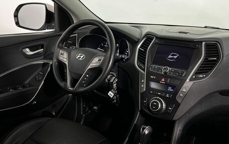 Hyundai Santa Fe III рестайлинг, 2016 год, 1 999 000 рублей, 13 фотография