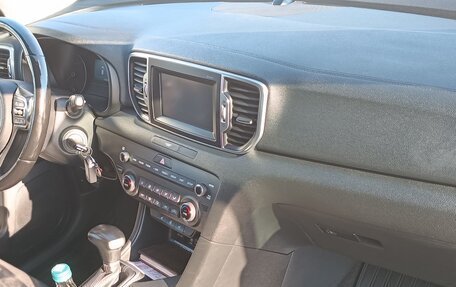 KIA Sportage IV рестайлинг, 2018 год, 2 050 000 рублей, 9 фотография
