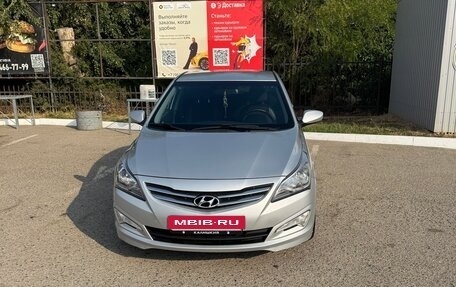 Hyundai Solaris II рестайлинг, 2015 год, 1 170 000 рублей, 3 фотография
