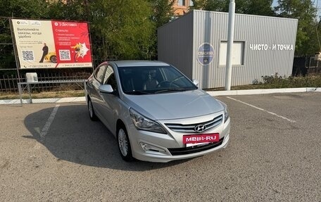 Hyundai Solaris II рестайлинг, 2015 год, 1 170 000 рублей, 2 фотография