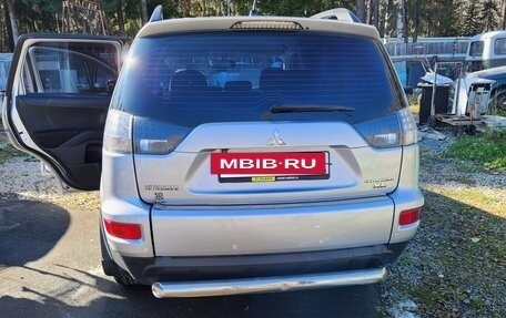 Mitsubishi Outlander III рестайлинг 3, 2011 год, 1 100 000 рублей, 18 фотография