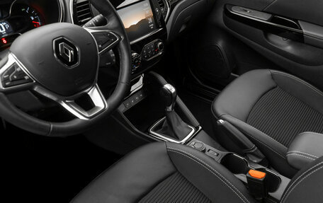 Renault Kaptur I рестайлинг, 2021 год, 1 920 000 рублей, 20 фотография