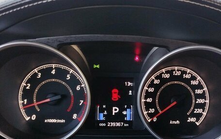 Mitsubishi Outlander III рестайлинг 3, 2011 год, 1 200 000 рублей, 16 фотография