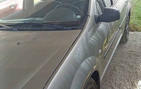 Renault Logan I, 2012 год, 800 000 рублей, 2 фотография